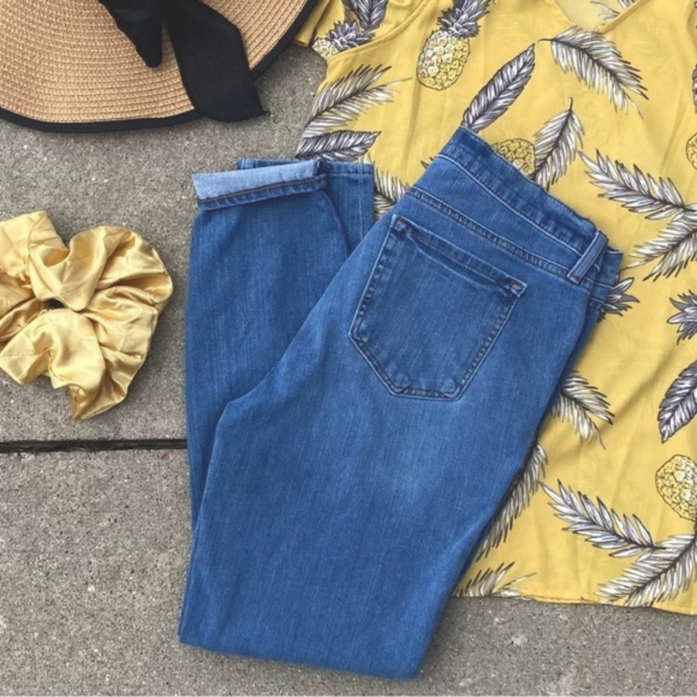 LOFT:: Mid- Rise Jeggings